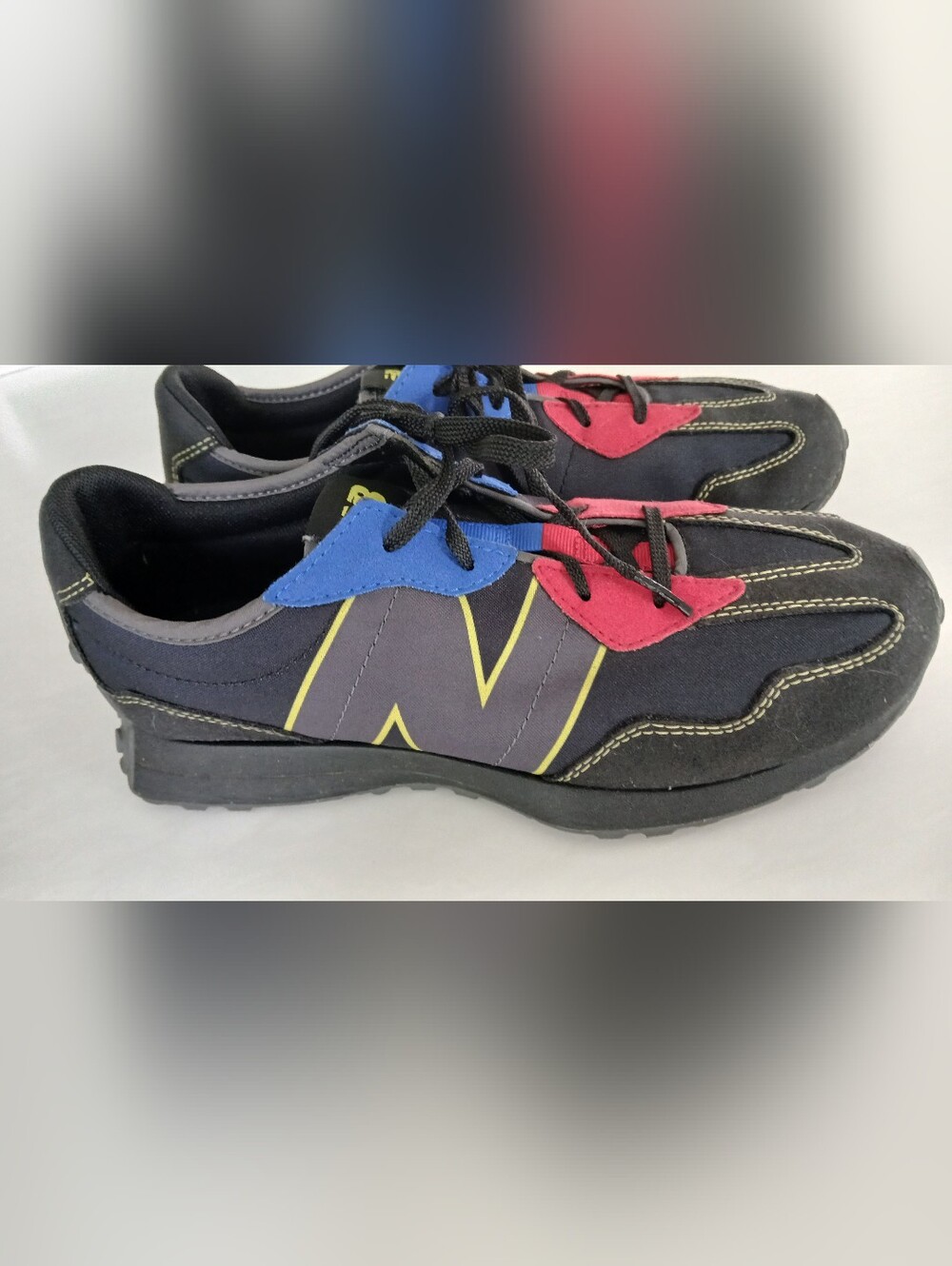 New Balance 327 Youth Sneakers – Size 7 – Black/Red/Royal